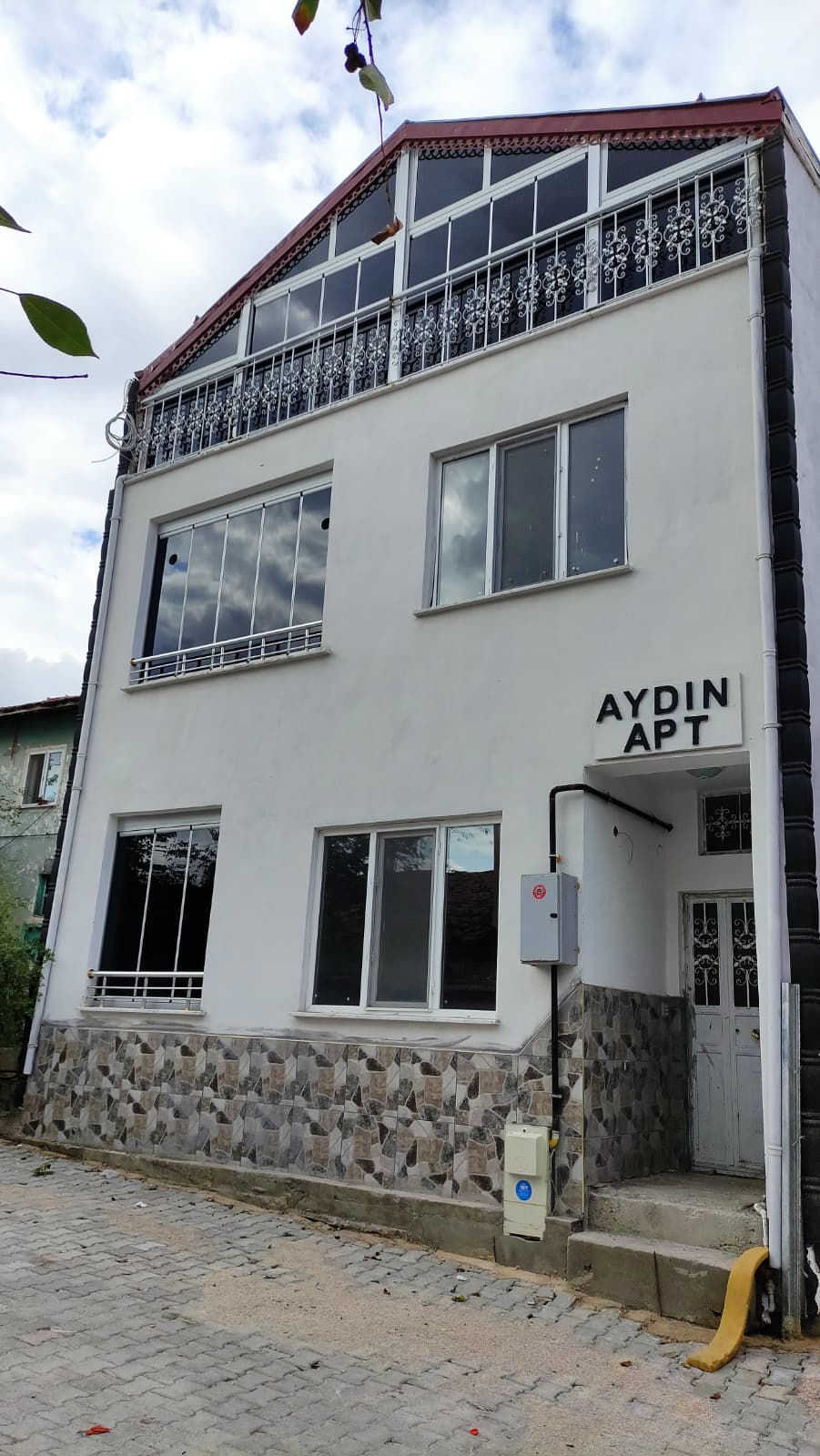 Aydın Erkek Öğrenci Apartı Bina Görünümü Almus